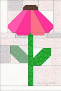 Woollypetals Echinacea Field quilt block with pink petals and green leaves