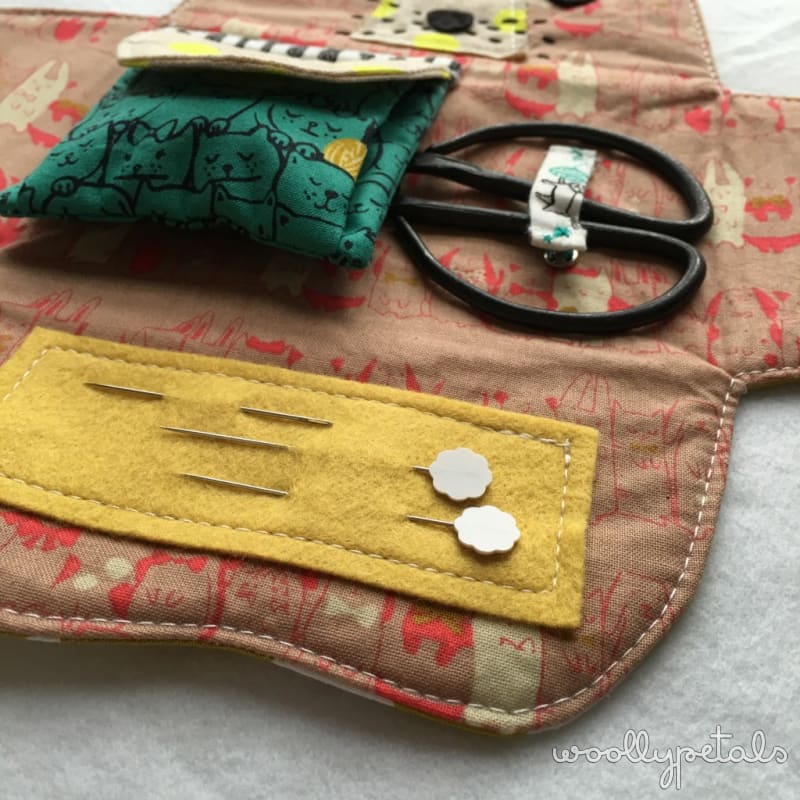 Woollypetals.com - Kitty supply pouch pins and needles
