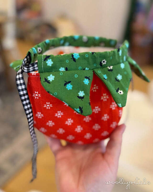 Woollypetals Tomayto Tomato Drawstring Bag in red and green fabrics